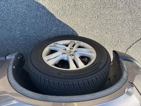 Used 2011 Honda CR-V EX-L image 18