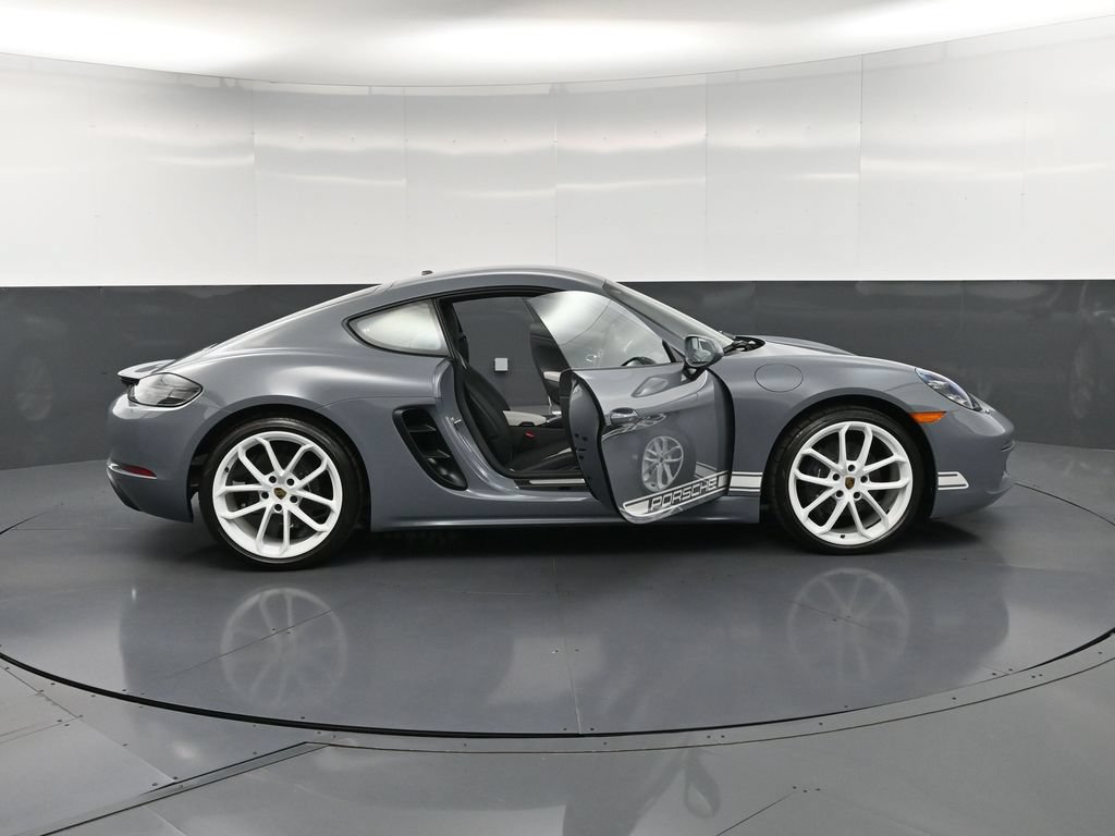 Certified 2024 Porsche 718 Cayman RWD image 31