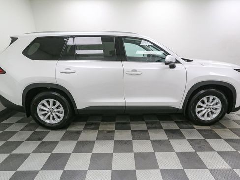 New 2026 Toyota Grand Highlander XLE AWD/4WD image 7