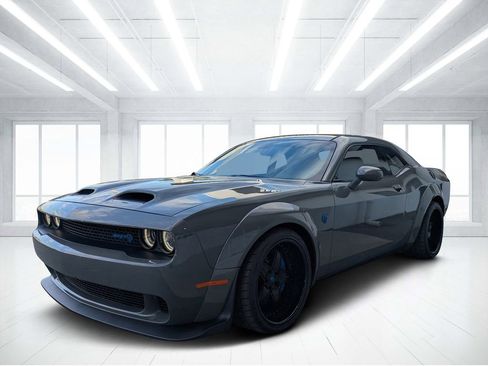 Used 2019 Dodge Challenger SRT Hellcat w/ Widebody Package image 7