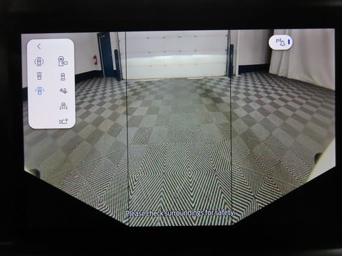 Used 2025 Ford F250 Platinum image 17