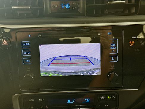 Used 2017 Toyota Corolla LE image 21