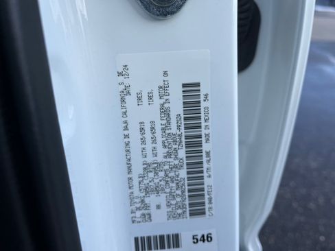 Certified 2025 Toyota Tacoma TRD Sport image 39