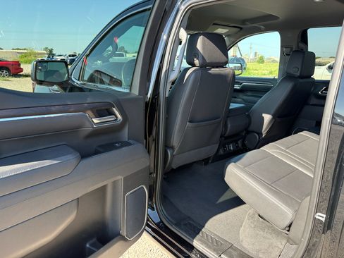 Used 2025 GMC Sierra 1500 SLT RWD image 21