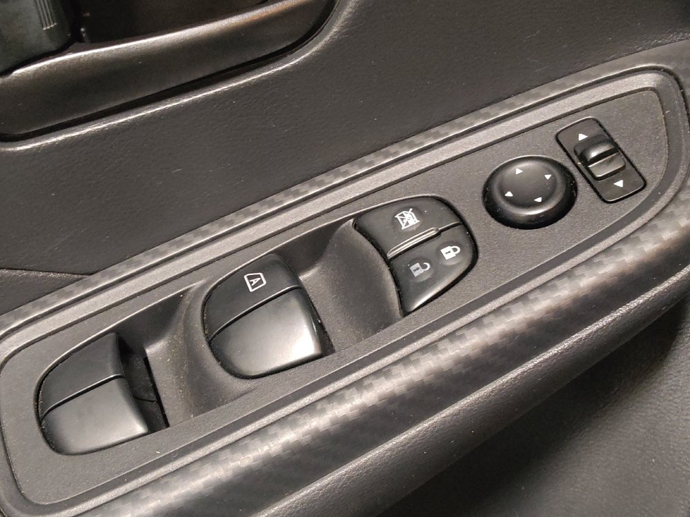 Used 2021 Nissan Versa S FWD image 27