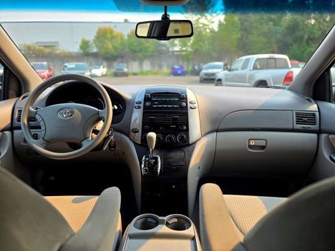 Used 2007 Toyota Sienna LE AWD/4WD image 10
