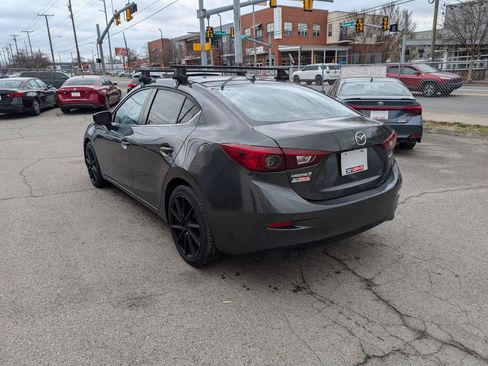 Used 2017 MAZDA MAZDA3 Touring w/ Popular Equipment Package image 8