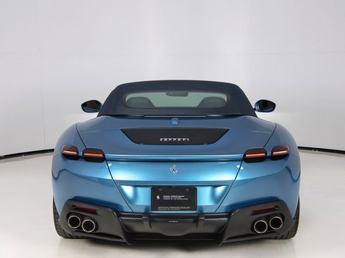 Certified 2025 Ferrari Roma Spider RWD image 32