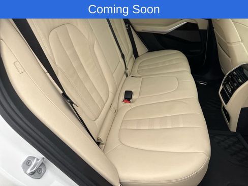Used 2021 BMW X5 xDrive40i w/ M Sport Package image 21