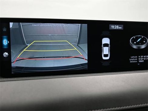 Used 2023 Genesis G80 2.5T image 23