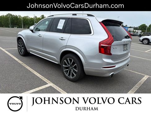 Used 2018 Volvo XC90 T5 Momentum w/ Convenience Package AWD/4WD image 19