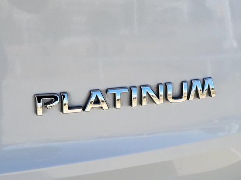 Certified 2021 Nissan Rogue Platinum image 13