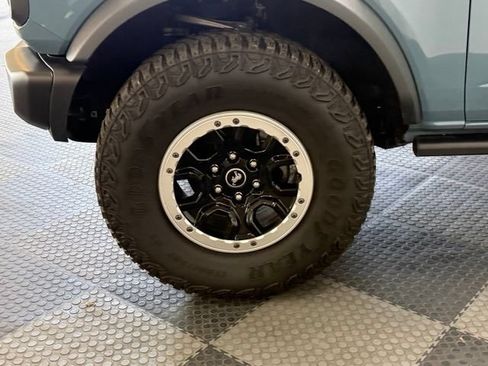 Used 2023 Ford Bronco Black Diamond w/ Sasquatch Package AWD/4WD image 15