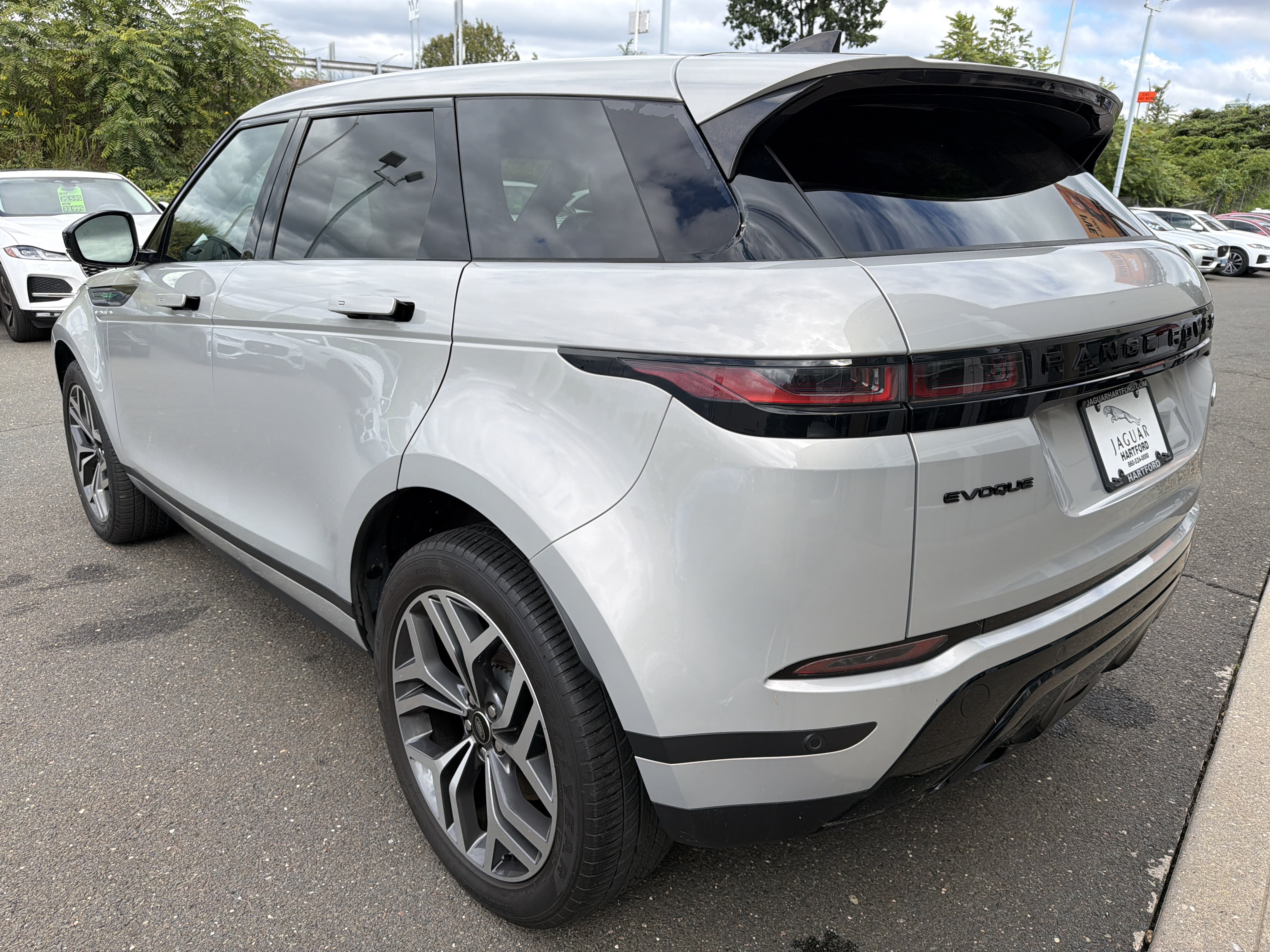 Used 2023 Land Rover Range Rover Evoque SE AWD/4WD image 6