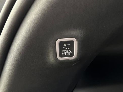 Used 2025 Jeep Wagoneer S Launch Edition image 16