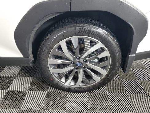 Used 2025 Subaru Forester Touring w/ Popular Package - Touring image 33