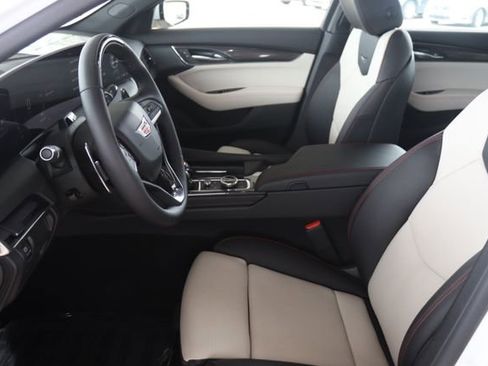 Used 2025 Cadillac CT5 Sport image 8