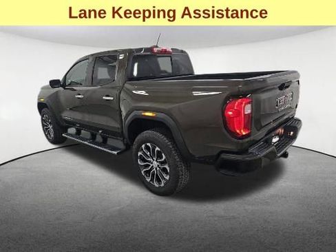 Used 2023 GMC Canyon Denali image 8