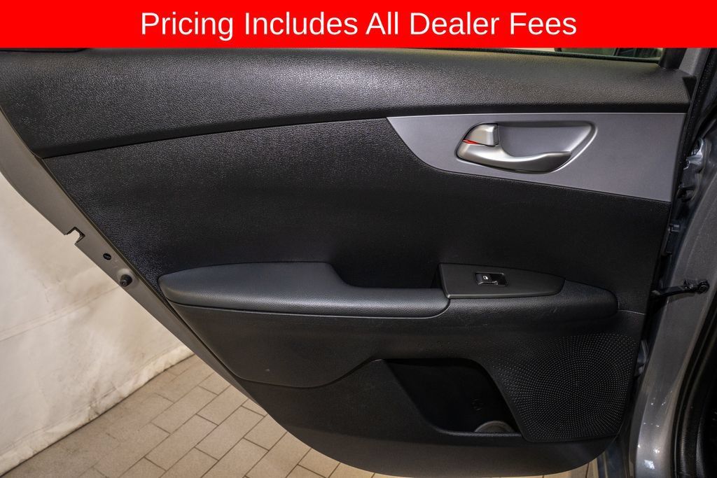Certified 2024 Kia Forte LXS w/ LXS Technology Package FWD image 8