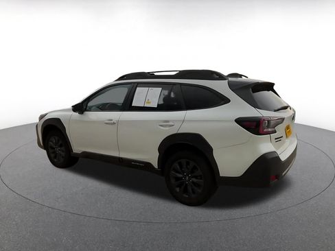 Used 2024 Subaru Outback Onyx Edition AWD/4WD image 9