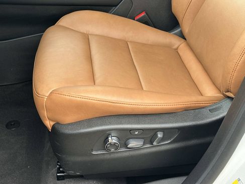 Certified 2024 Cadillac XT4 Premium Luxury AWD/4WD image 16