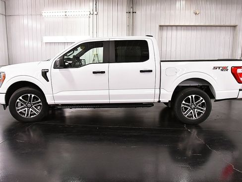 Used 2022 Ford F150 XL w/ STX Appearance Package image 4