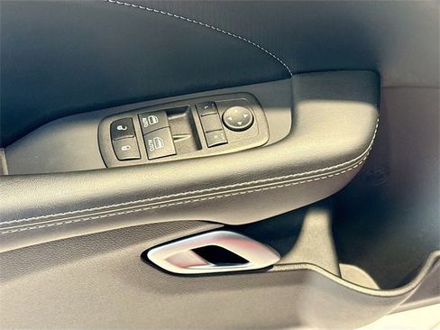 Used 2023 Dodge Challenger R/T Scat Pack w/ T/A Package image 15