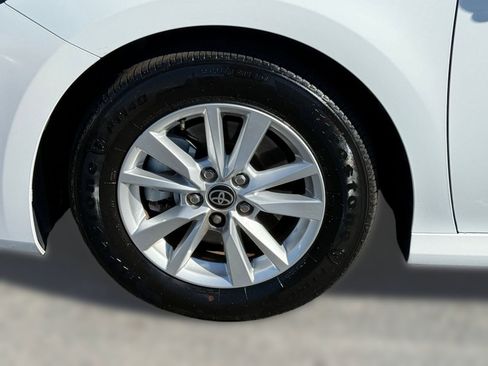 Used 2025 Toyota Camry LE image 12