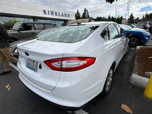Used 2014 Ford Fusion S FWD image 3