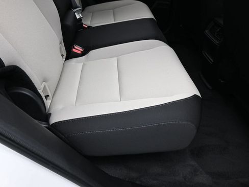 Used 2025 Honda CR-V LX image 38