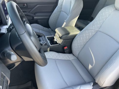 New 2026 Toyota Tacoma SR5 AWD/4WD image 18
