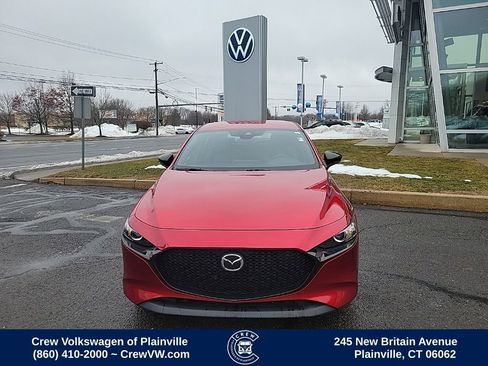 Used 2022 MAZDA MAZDA3 s FWD image 2