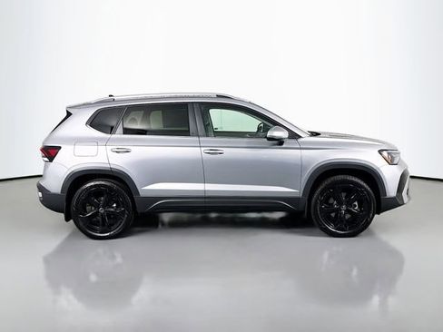 New 2026 Volkswagen Taos SEL AWD/4WD image 8