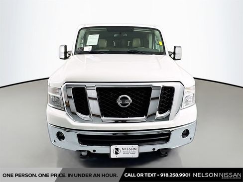 Used 2018 Nissan NV 3500 SL RWD image 2