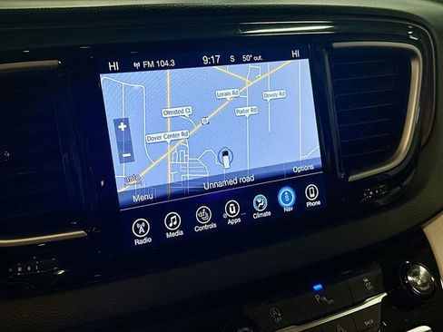 Used 2017 Chrysler Pacifica Touring-L w/ Tire & Wheel Group image 14