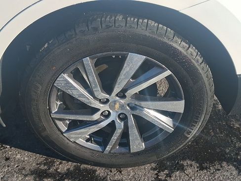 Used 2022 Chevrolet Equinox Premier image 13