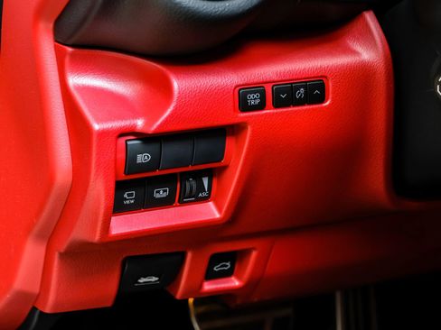 Used 2024 Lexus IS 500 image 33