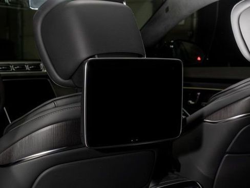 Used 2025 Mercedes-Benz S 63 AMG S image 22