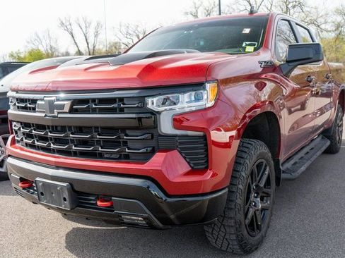 Used 2024 Chevrolet Silverado 1500 LT Trail Boss w/ Convenience Package II AWD/4WD image 1