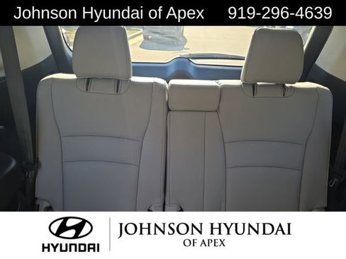 Used 2017 Honda Pilot Touring image 23