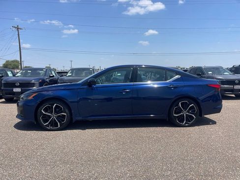 Certified 2023 Nissan Altima 2.5 SR FWD image 4