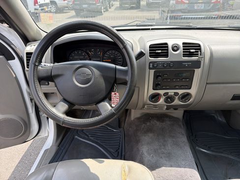 Used 2007 Chevrolet Colorado W/T AWD/4WD image 10