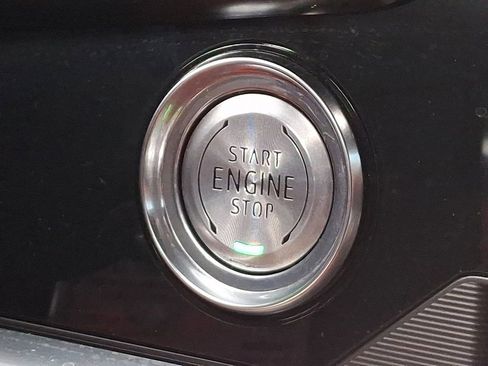 Used 2025 Chevrolet Corvette Stingray Premium Cpe w/ Z51 Performance Package image 23