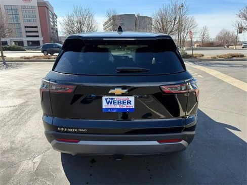 Used 2025 Chevrolet Equinox LT image 7