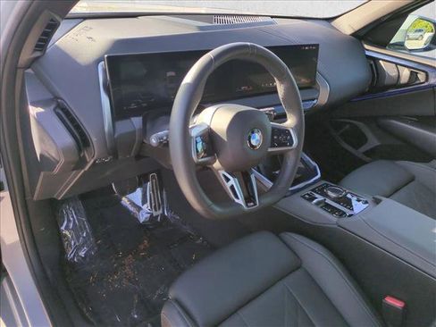 Certified 2025 BMW X3 xDrive30i w/ M Sport Package image 10