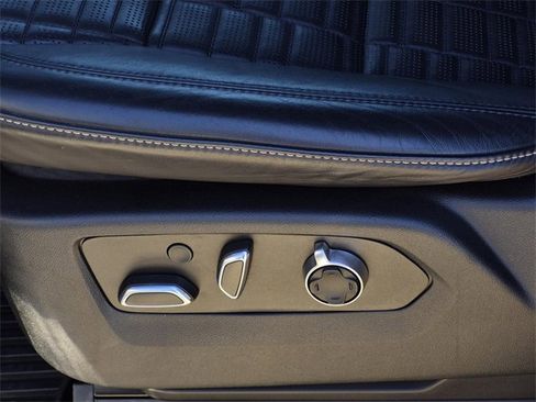 Used 2021 Cadillac Escalade Sport Platinum image 16