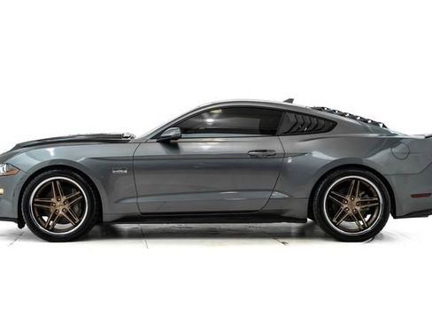Used 2021 Ford Mustang GT RWD image 9