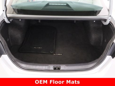Used 2024 Nissan Altima 2.5 SV image 31