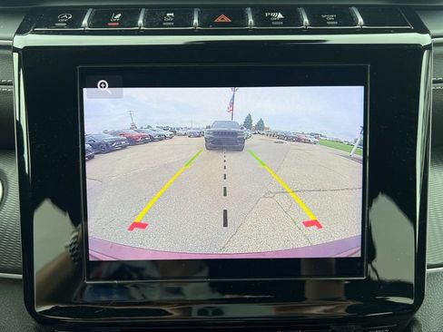 Used 2024 Jeep Grand Cherokee Altitude AWD/4WD image 29