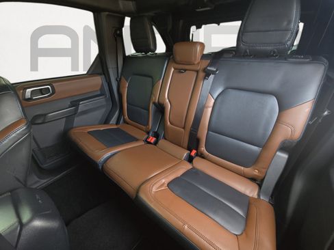 Used 2024 Ford Bronco Outer Banks image 21